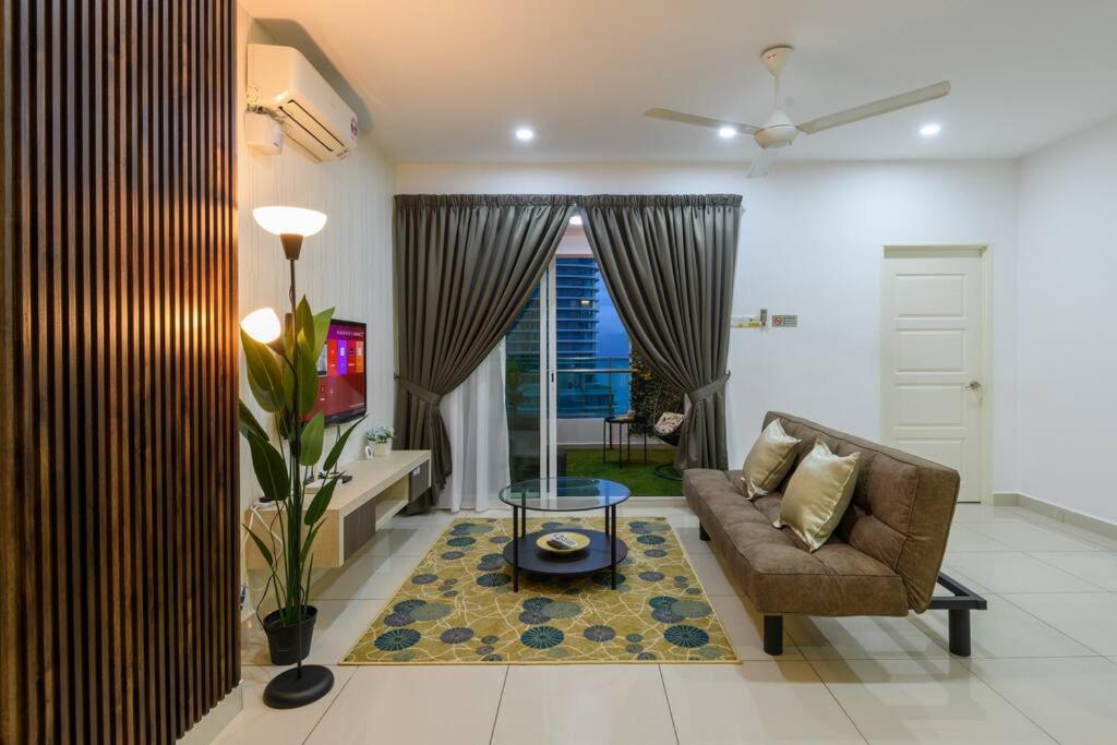 2R1B/Seaview Tropical /1~8Pax/Gurney Mansion One Apartment George Town Ngoại thất bức ảnh