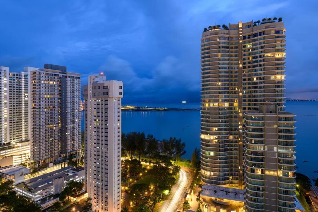 2R1B/Seaview Tropical /1~8Pax/Gurney Mansion One Apartment George Town Ngoại thất bức ảnh